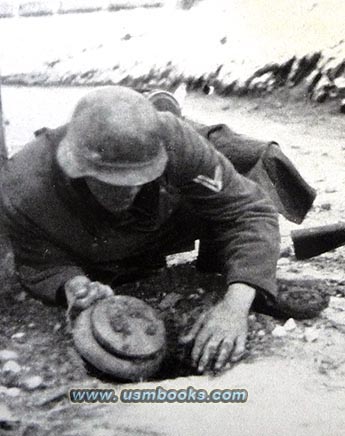 Nazi mine detectors, Nazi soldier disabling mines in Yugoslavia in 1941