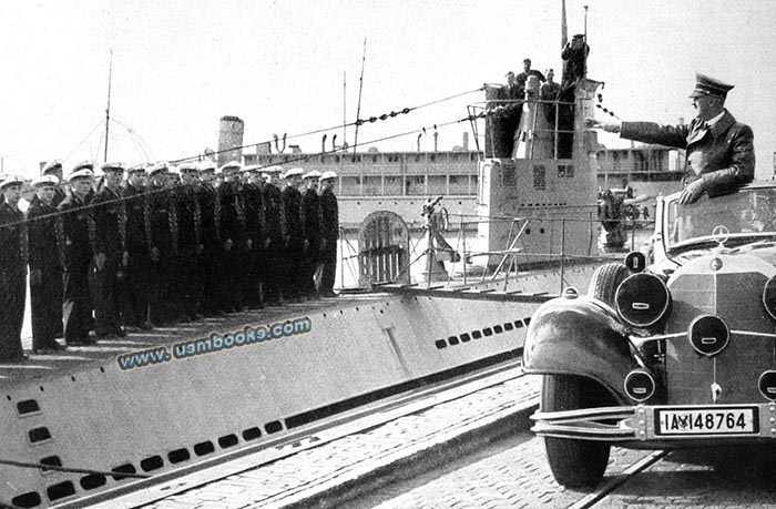 Nazi U-Boot crew, Adolf Hitler in Wilhelmshaven