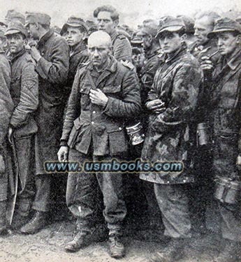 Luftwaffe Fallschirmjaeger, German POWs with Hitler moustache