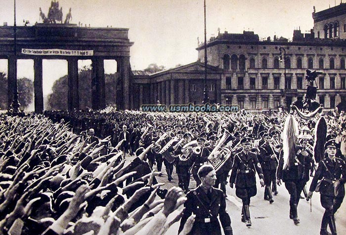 Schwarze Garde Brandenburger Tor Berlin